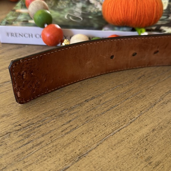 Authentic Loui Vuitton Initiales Leather brown belt . 106 cm - Picture 5 of 8